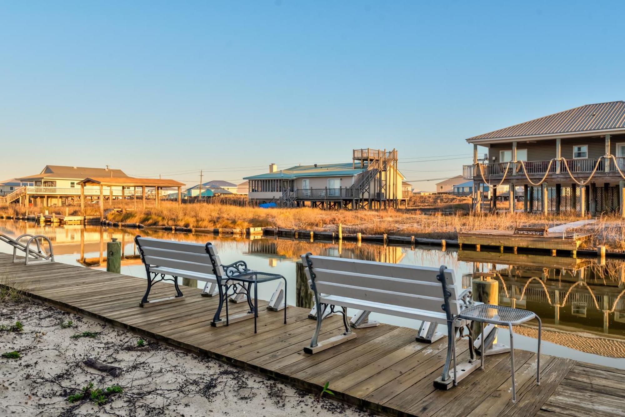 Waters Edge Retreat: Dock Access Near Bay & Gulf Villa Dauphin Island Exterior photo
